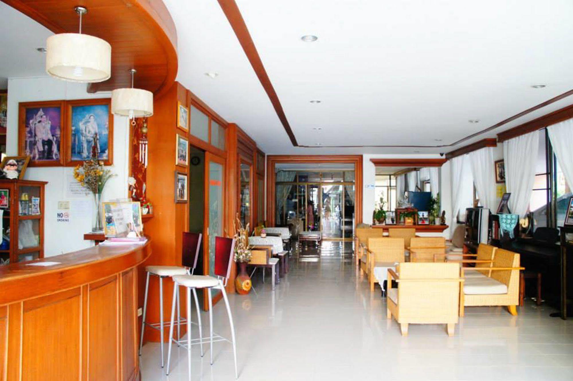Vipa House Hotel Chiang Mai Exterior photo