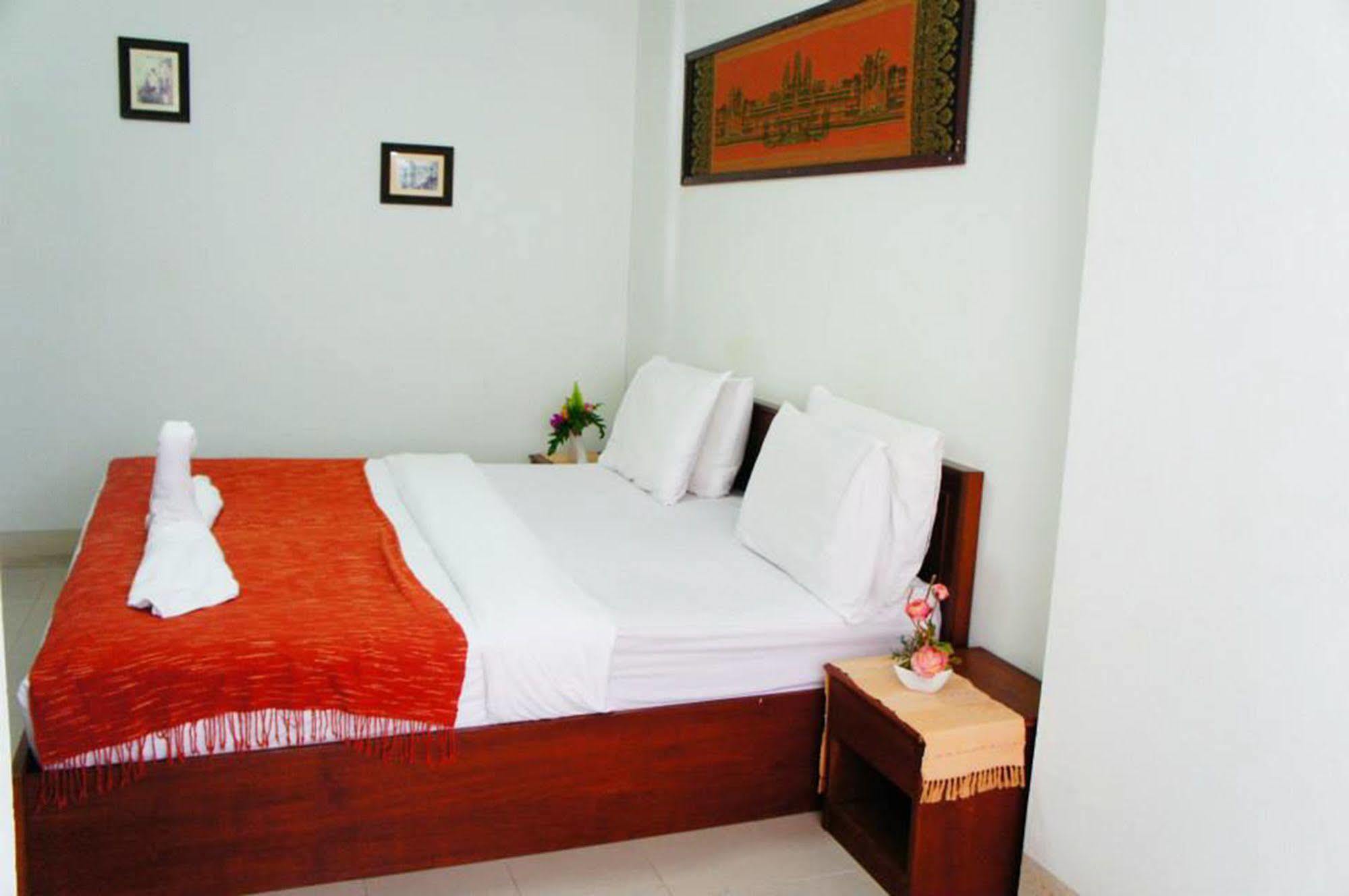 Vipa House Hotel Chiang Mai Exterior photo